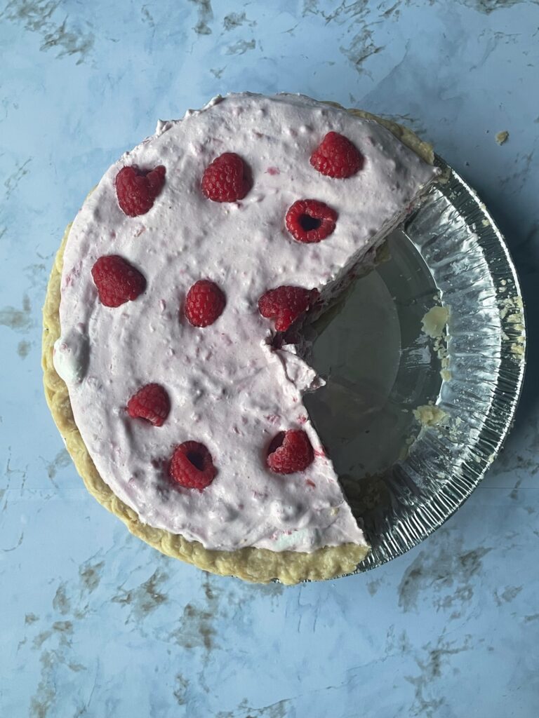 Raspberry cream pie